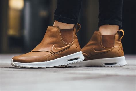 Nike Air Max Thea Mid Women's Shoe